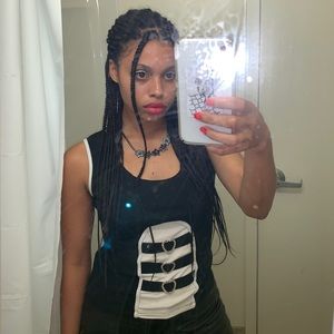 Meet your Posher, Dara